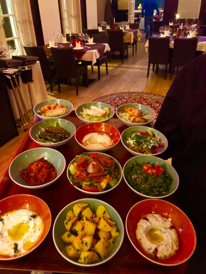 Vorspeisenauswahl der Mäsa Harissa